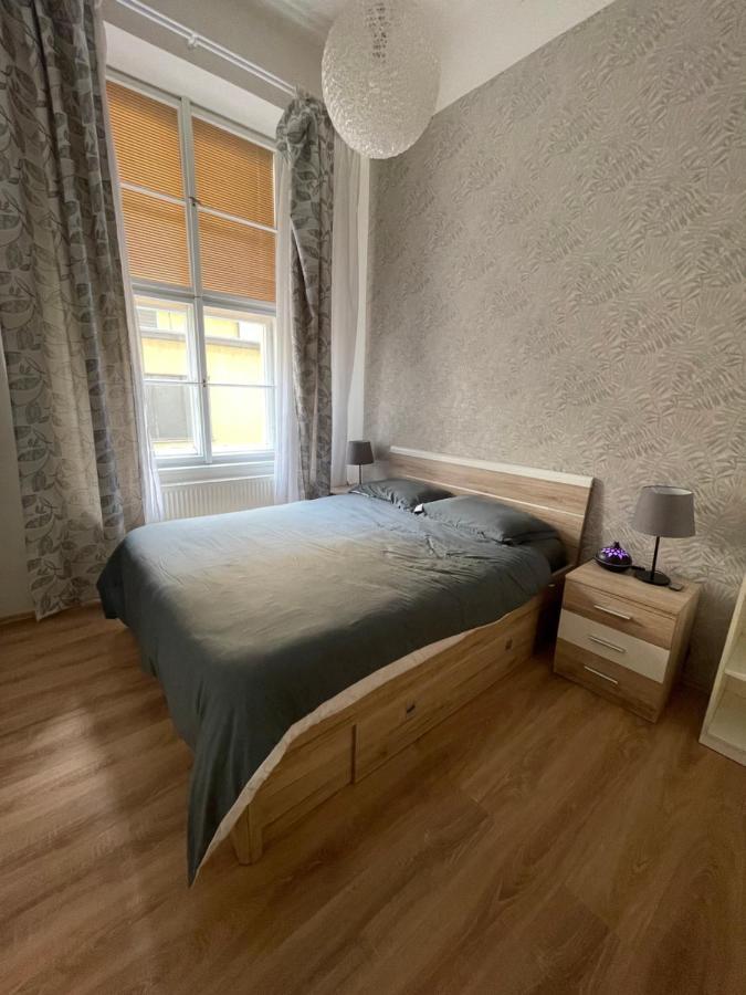 Wenceslas Square Two-Floor Apartment 프라하 외부 사진
